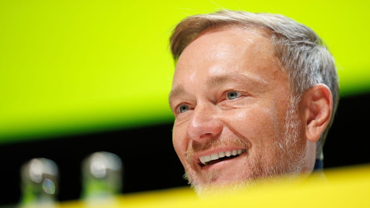 nrw-fdp-setzt-auf-christian-lindner-und-will-nach-vorn-schauen