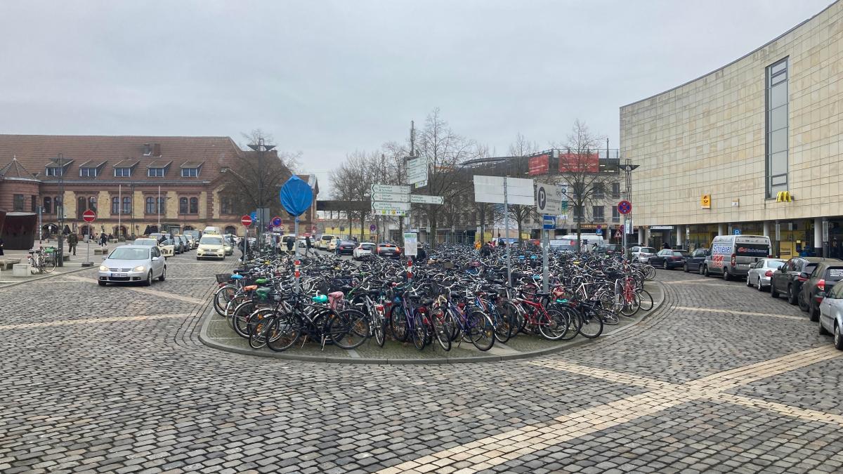 Nach-langem-Warten-Osnabr-cker-Bahnhofsvorplatz-wird-ab-M-rz-umgestaltet