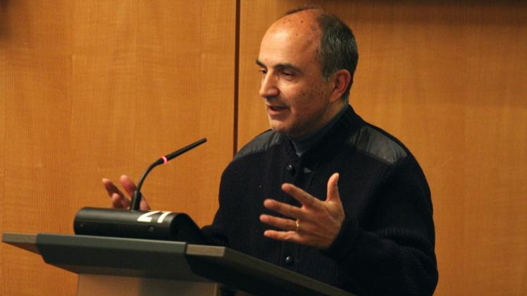 Kritik: Eckernförder Ratsherr Raju Sharma tritt aus der SPD aus