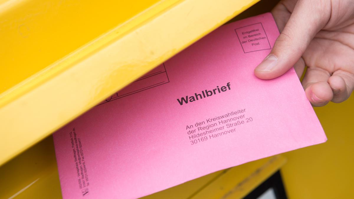 Bis Wann Kann Man Briefwahl Einwerfen Briefwahl: Bis wann muss man Stimmzettel spätestens abschicken?