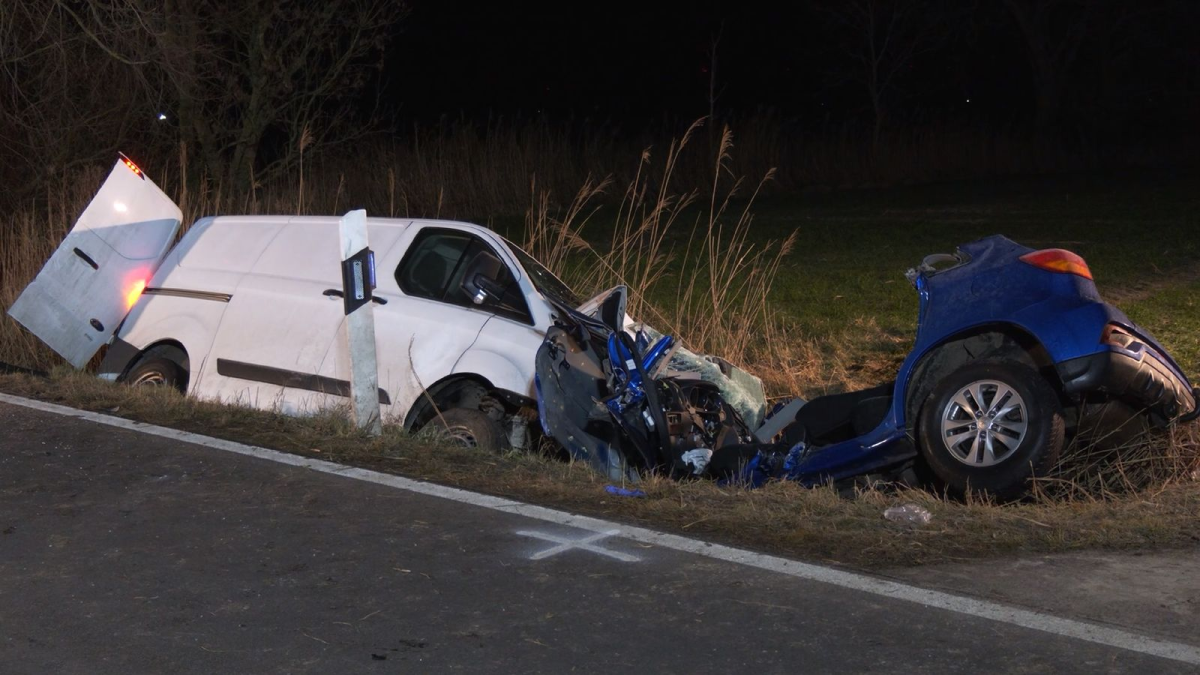 ostfriesland-eltern-sterben-bei-tragischem-unfall-dreij-hriger-berlebt-schwer-verletzt