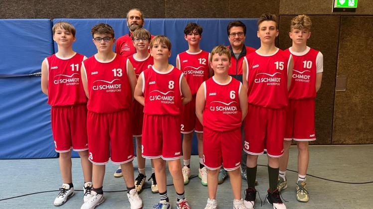 Husumer Basketballer mit Niederlage in Lübeck