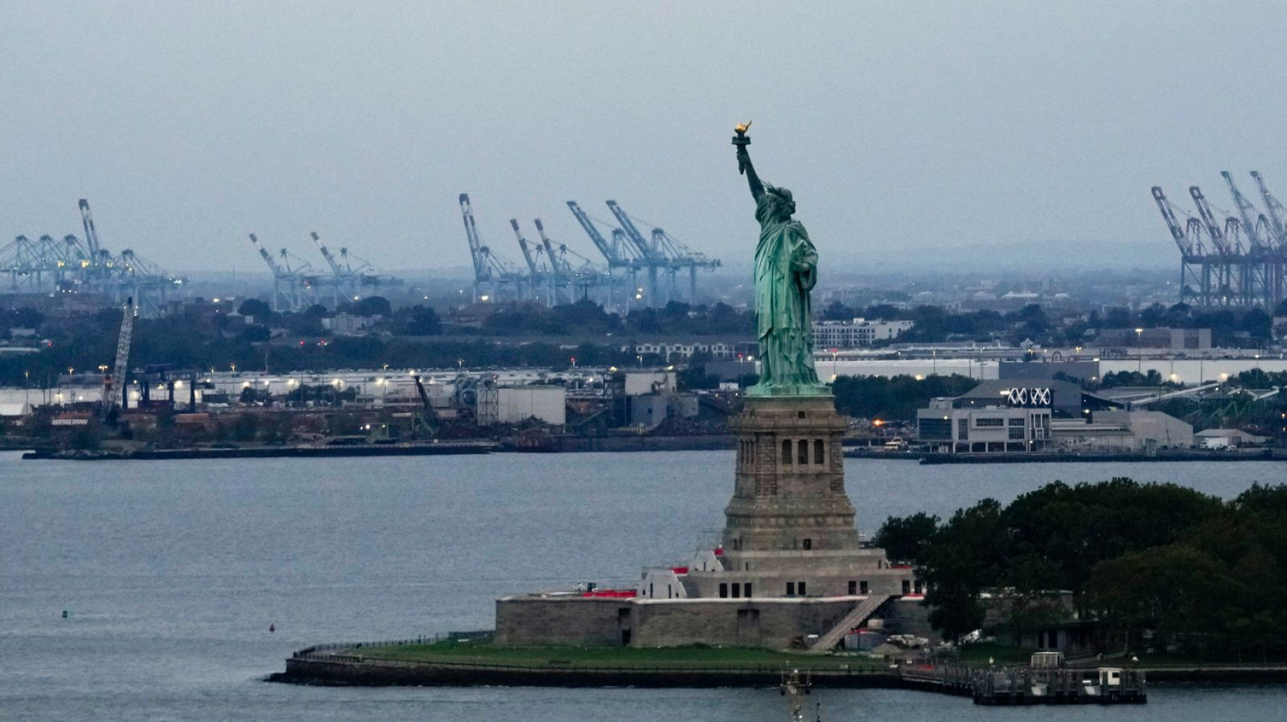 Freiheitsstatue zurück an Frankreich geben? Ohne die USA würden die Franzosen „Deutsch sprechen“