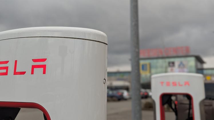 Tesla Supercharger Neumunster