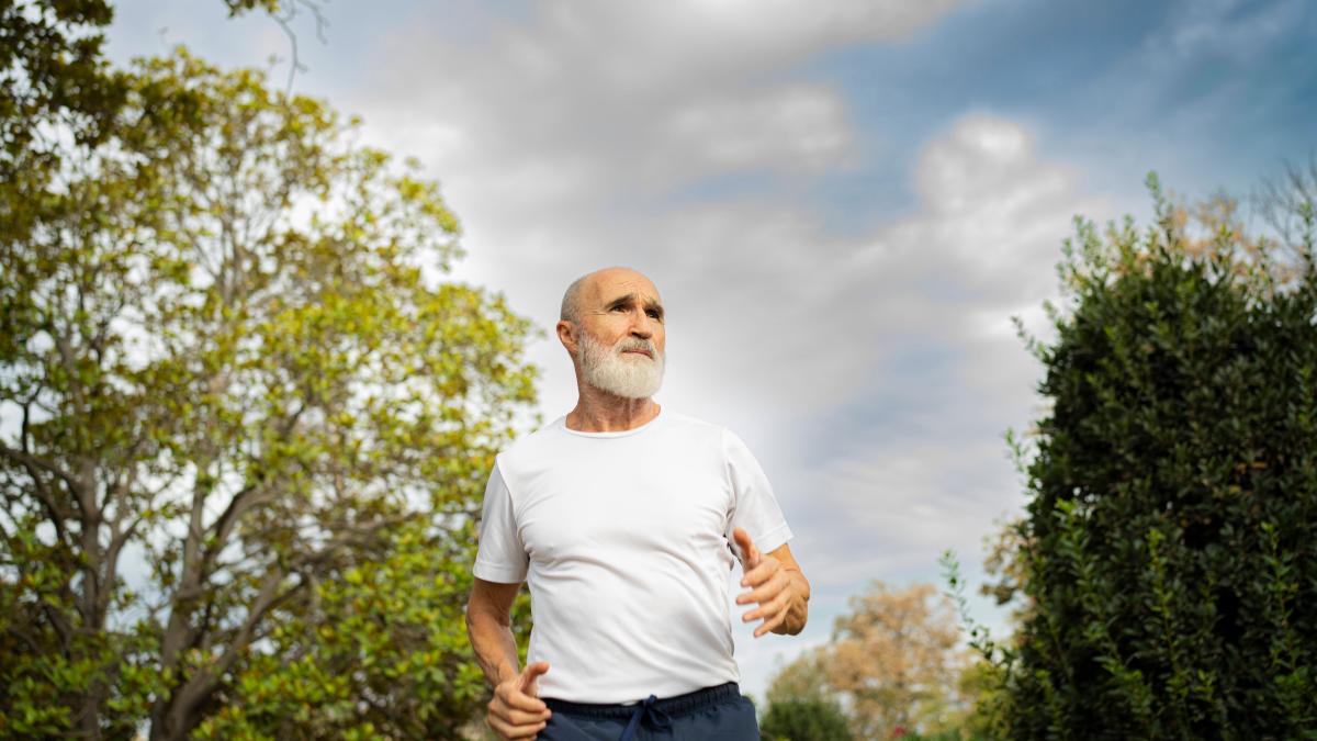 Gesund-joggen-im-Alter-5-Tipps-f-r-richtige-Bewegung-ohne-Risiko
