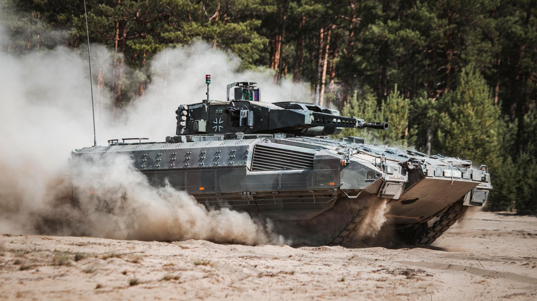 „Bisschen lost“ beim Puma-Panzer: Chef-Einkäuferin der Bundeswehr teilt gegen Industrie aus