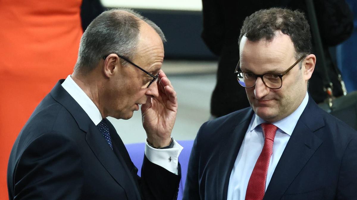 Berichte: Merz will Spahn als neuen Fraktions-Chef der Union