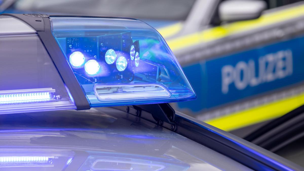 Autos-sto-en-am-Heger-Tor-Wall-zusammen-Gibt-es-immergr-ne-Ampeln-in-Osnabr-ck-