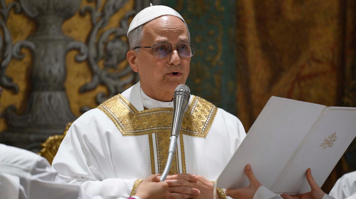 In-erster-Messe-Papst-beklagt-Streben-nach-Macht-und-Vergn-gen-