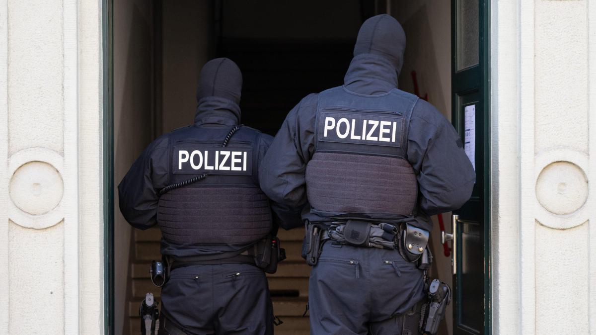 Schwere-Vorw-rfe-gegen-Polizisten-aus-Region-Emsland-Ermittlungen-und-Hausdurchsuchungen