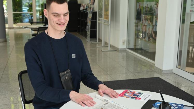 Medien mit Sehbehinderung: So liest ein Blinder Nachrichten