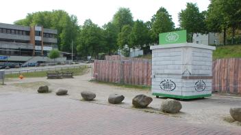 Es war ein kurzer Auftritt: „Die Wurstbude“ auf dem Hertie-Platz wird schon bald wieder abgebaut. 
