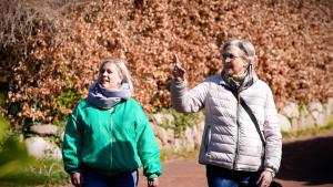 Worüber streiten Nachbarn? Spaziergang mit Schiedsfrau Birgitt Becker durch Kiel