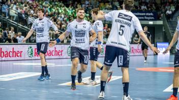 Handball Bundesliga HSG Wetzlar - SG Flensburg-Handewitt, 15.05.25 Johannes Golla SG Flensburg-Handewitt, 4, Niclas Kirkeløkke SG Flensburg-Handewitt, 5. Handball Bundesliga HSG Wetzlar - SG Flensburg-Handewitt: Wetzlar, 15.05.25 *** Handball Bundesliga HSG Wetzlar SG Flensburg Handewitt, 15 05 25 Johannes Golla SG Flensburg Handewitt, 4 , Niclas Kirkeløkke SG Flensburg Handewitt, 5 Handball Bundesliga HSG Wetzlar SG Flensburg Handewitt Wetzlar, 15 05 25 Copyright: xBEAUTIFULxSPORTS/Roeczeyx