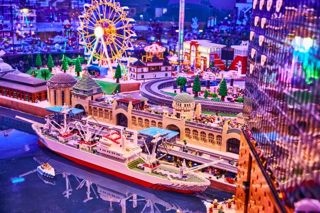 Discover Zeichen Lego Discovery Centre Hamburg: Was die Indoor-Erlebniswelt bietet