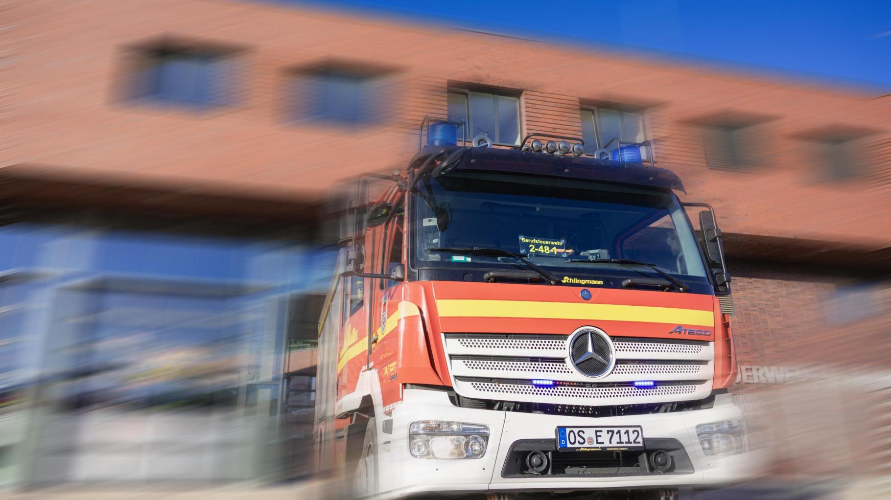 Frontalzusammenstoß in Melle ++ Auto streift Lkw auf B68 in Wallenhorst