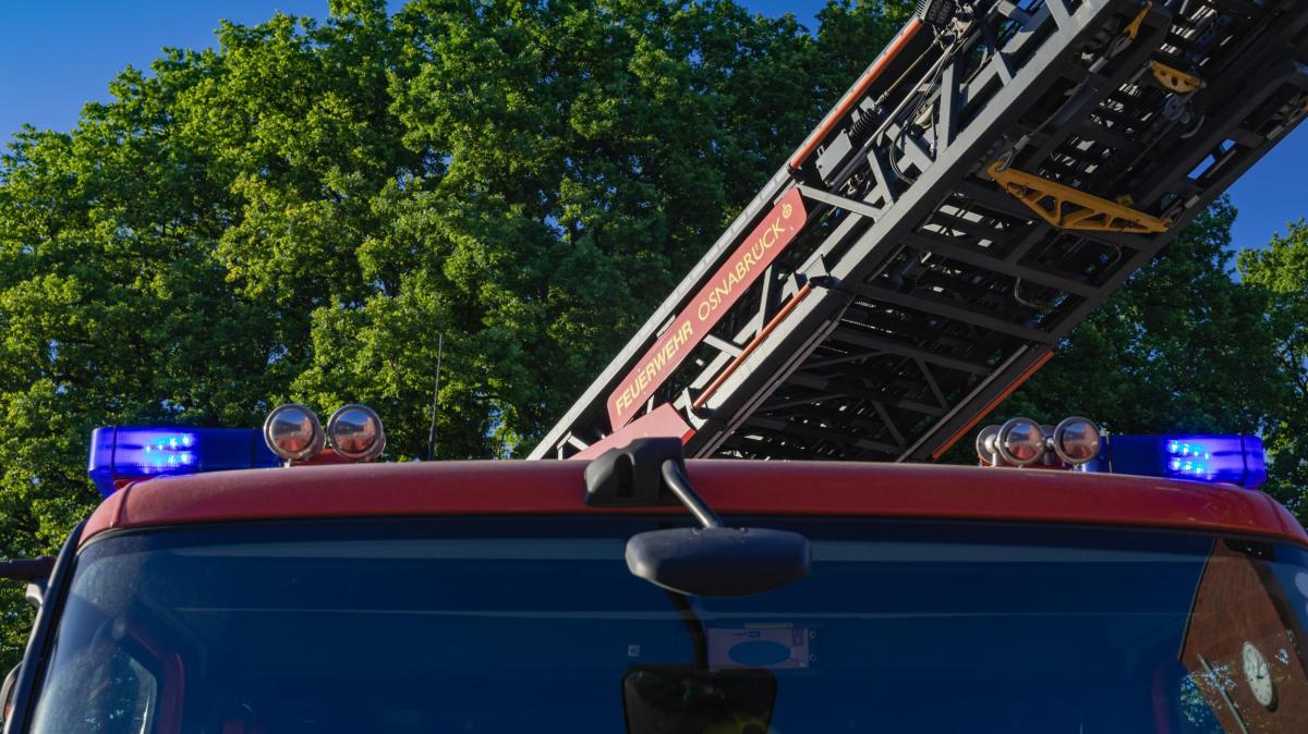 Gro-brand-bei-KME-in-Osnabr-ck-Feuerwehr-im-Einsatz