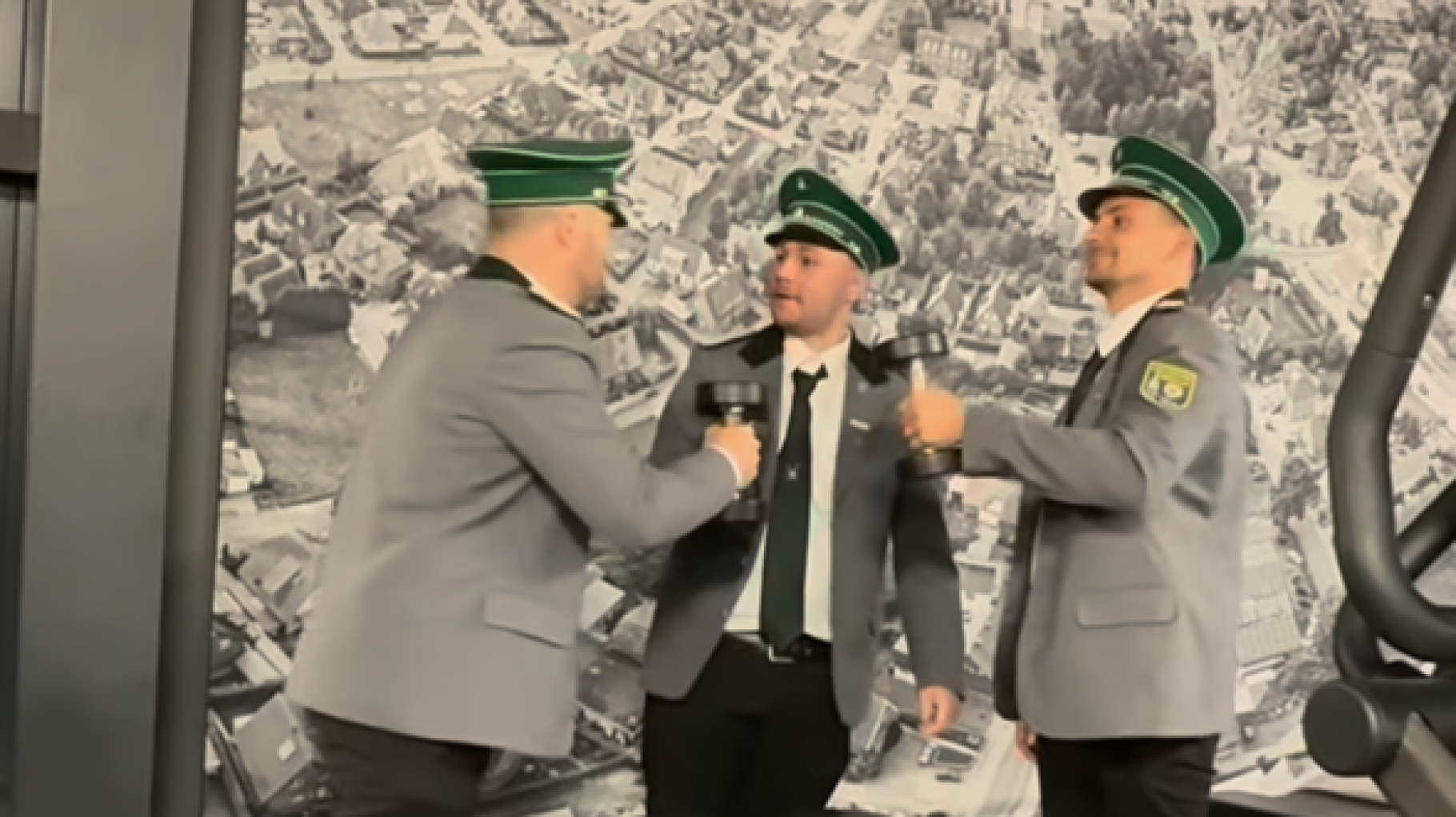 So einfallsreich werben Schützenvereine aus dem Nordkreis für sich und ihre Schützenfeste