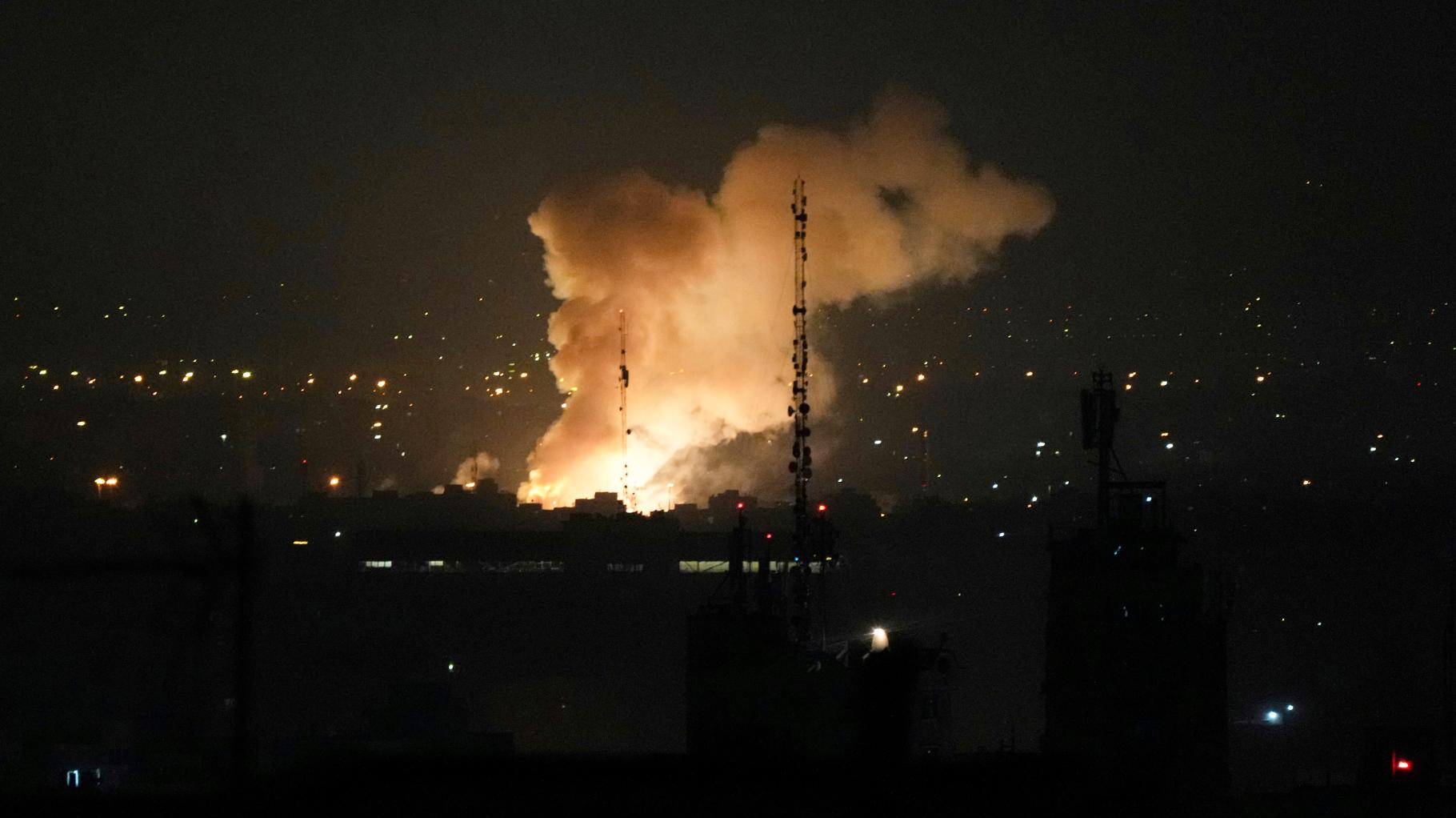 Explosionen in der Nacht: Flughafen in Teheran Ziel israelischer Angriffe