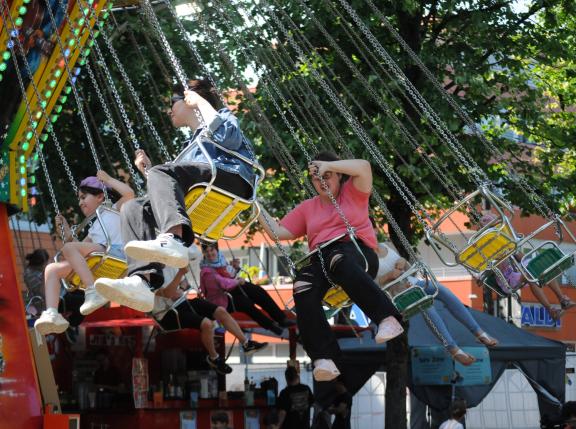Das Kettenkarussell Darf Beimstadtfest Ahrensburg Nickt Fehlen