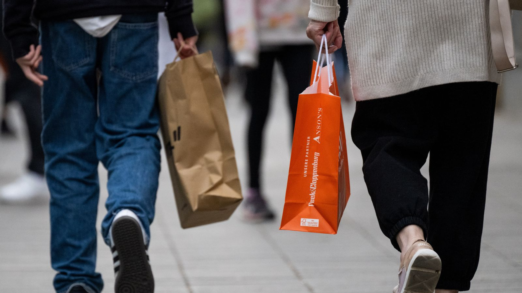 Verbraucher in Deutschland sind laut Studie „Modemuffel“