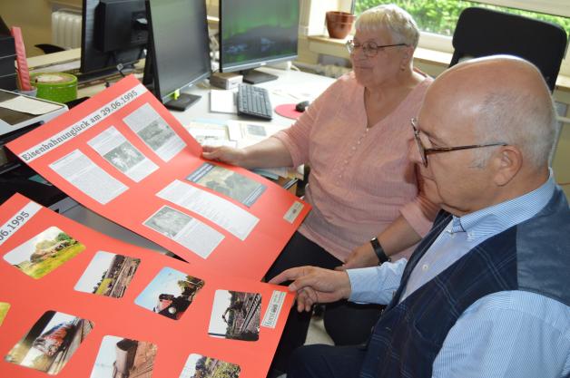 Die Informationen, die es heute noch zum Eisenbahnunglück vom Juni 1995 gibt, verwahrt das Team um Elly Böttger und Werner Schlüter. Beide arbeiten im Ortsarchiv Horst. Die Informationen, die es heute noch zum Eisenbahnunglück vom Juni 1995 gibt, verwahrt das Team um Elly Böttger und Werner Schlüter. Beide arbeiten im Ortsarchiv Horst.
