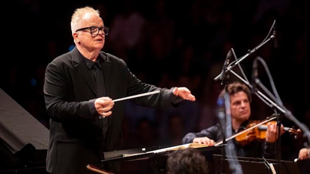 Herbert Grönemeyer als Dirigent in Neumünster: 5000 feiern ihn