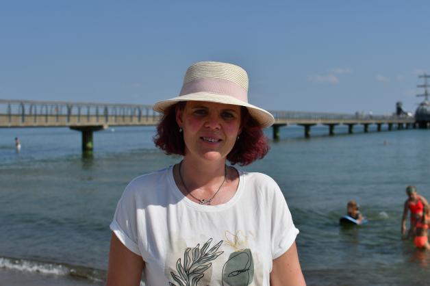 Die Grömitzerin Sandra Häling (45) Freut Sichbes Das Konzert Mit Wincent Weiss, für Hut.