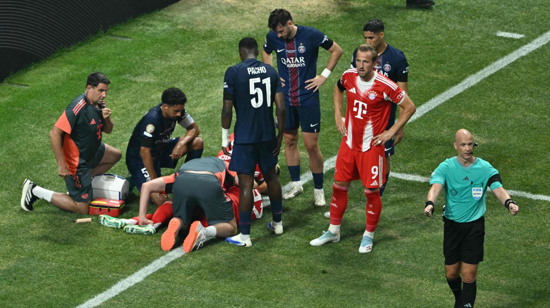 Schock in der Club-WM: Bayern-Star Jamal Musiala soll Wadenbeinbruch erlitten haben