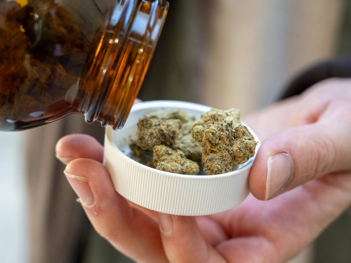 kann man abgelaufenes gleitgel noch verwenden nevernot Gleitgel CBD-infused 100 ml
