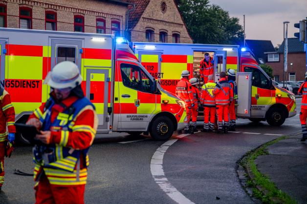 Allebeteilten Wurden MIT LEennenverletzungs in Krankenhäuser Eingeliefert. Allebeteilten Wurden MIT LEennenverletzungs in Krankenhäuser Eingeliefert.