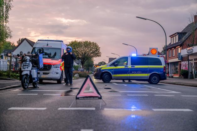 Die polizei sperrte den ochsenwegfürdia dauer de unallaufnahme. Die polizei sperrte den ochsenwegfürdia dauer de unallaufnahme.