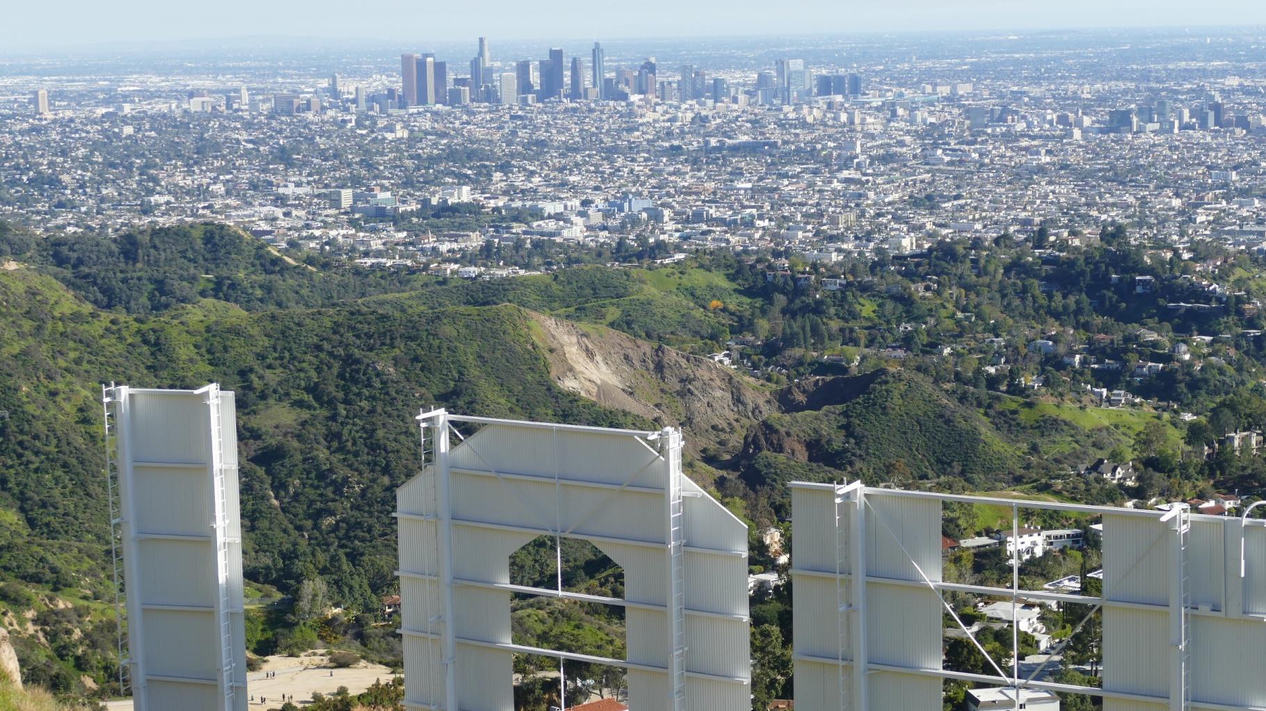 Auto fährt in Hollywood in Menschenmenge: Viele Verletzte auf dem Santa Monica Boulevard