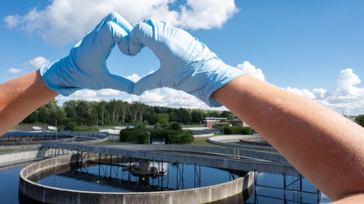 Der AZV ist nicht nur ein großer Arbeitgeber, sondern betreibt auch mehrere Klärwerke. Das in Hetlingen (Foto) ist das größte. Nur ein Fakt von mehreren, die kaum jemand kennt.
