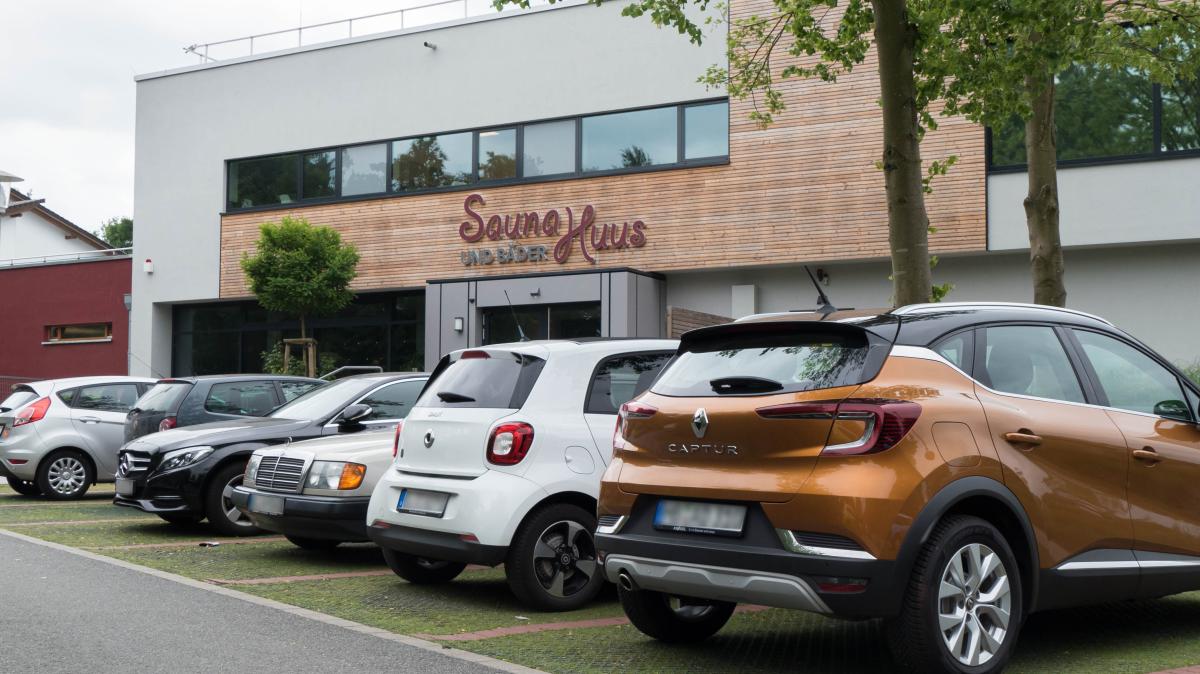 Park-Chaos am Freibad in Ganderkesee: Neuer Parkplatz geplant