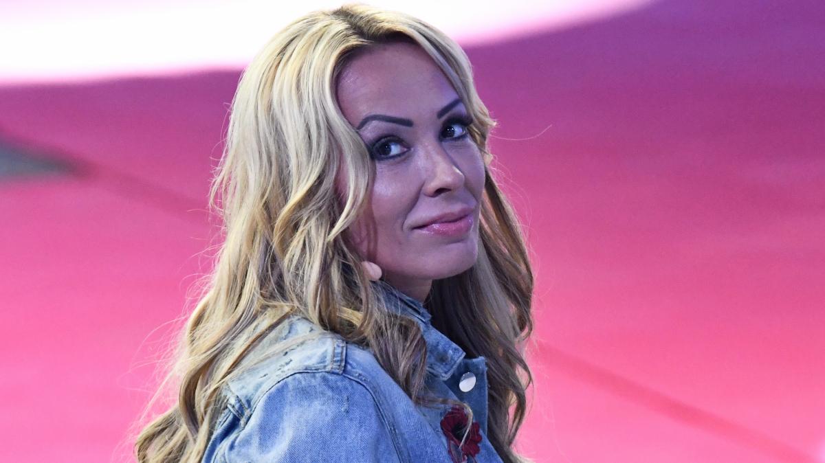 Cora-Schumacher-beh-lt-Nachnamen-f-rs-Geld-Solang-ich-damit-die-Rente-aufstocken-kann-