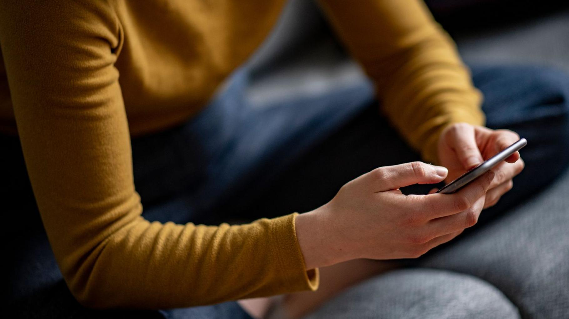 Raziskava kaže, da se večina ljudi s partnerji prepira preko sporočil