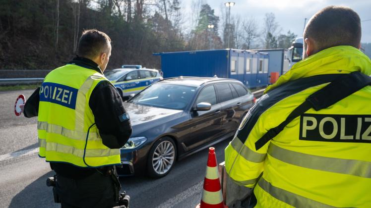 Verstöße gegen Waffengesetz an niederländischer Grenze nehmen zu