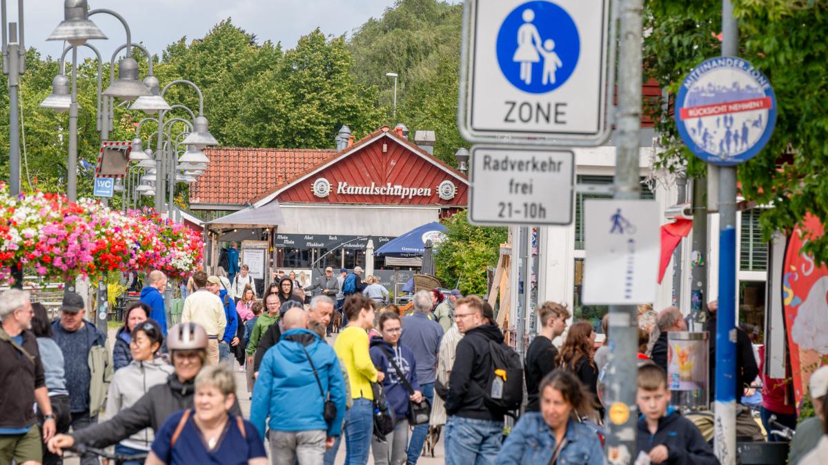 Cycling ban in Flensburg: KOD issues fines at harbor point