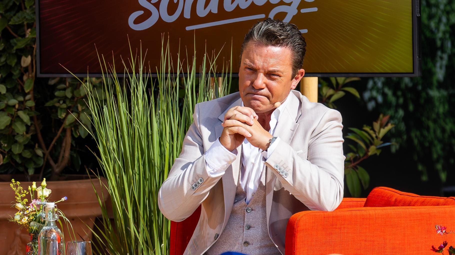 Stefan Mross setzt bei „Immer wieder sonntags“ aus: Wer jetzt die Moderation übernimmt