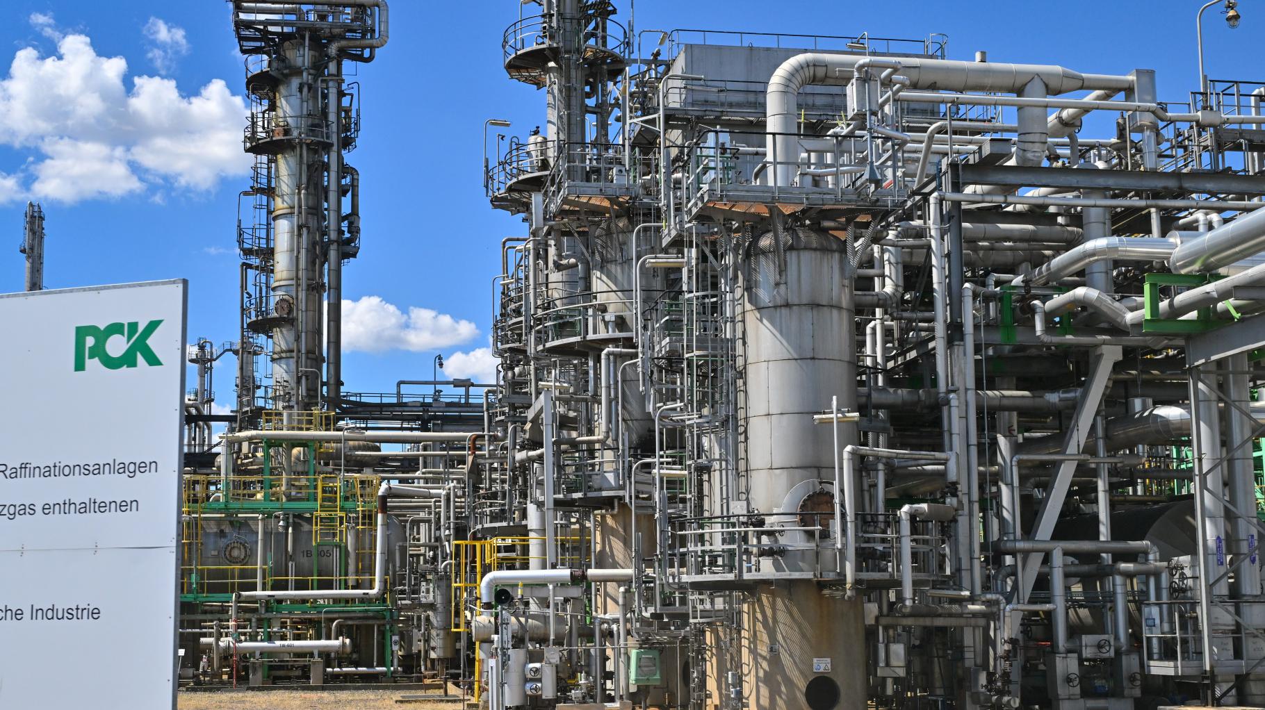 Ukraine beschießt russische Öl-Pipeline: Droht Problem für deutsche Raffinerie?