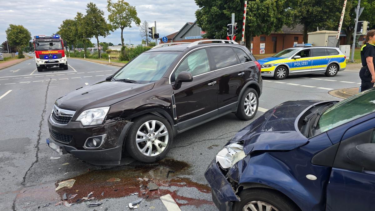 Unfall-auf-der-Bundesstra-e-214-in-Bersenbr-ck