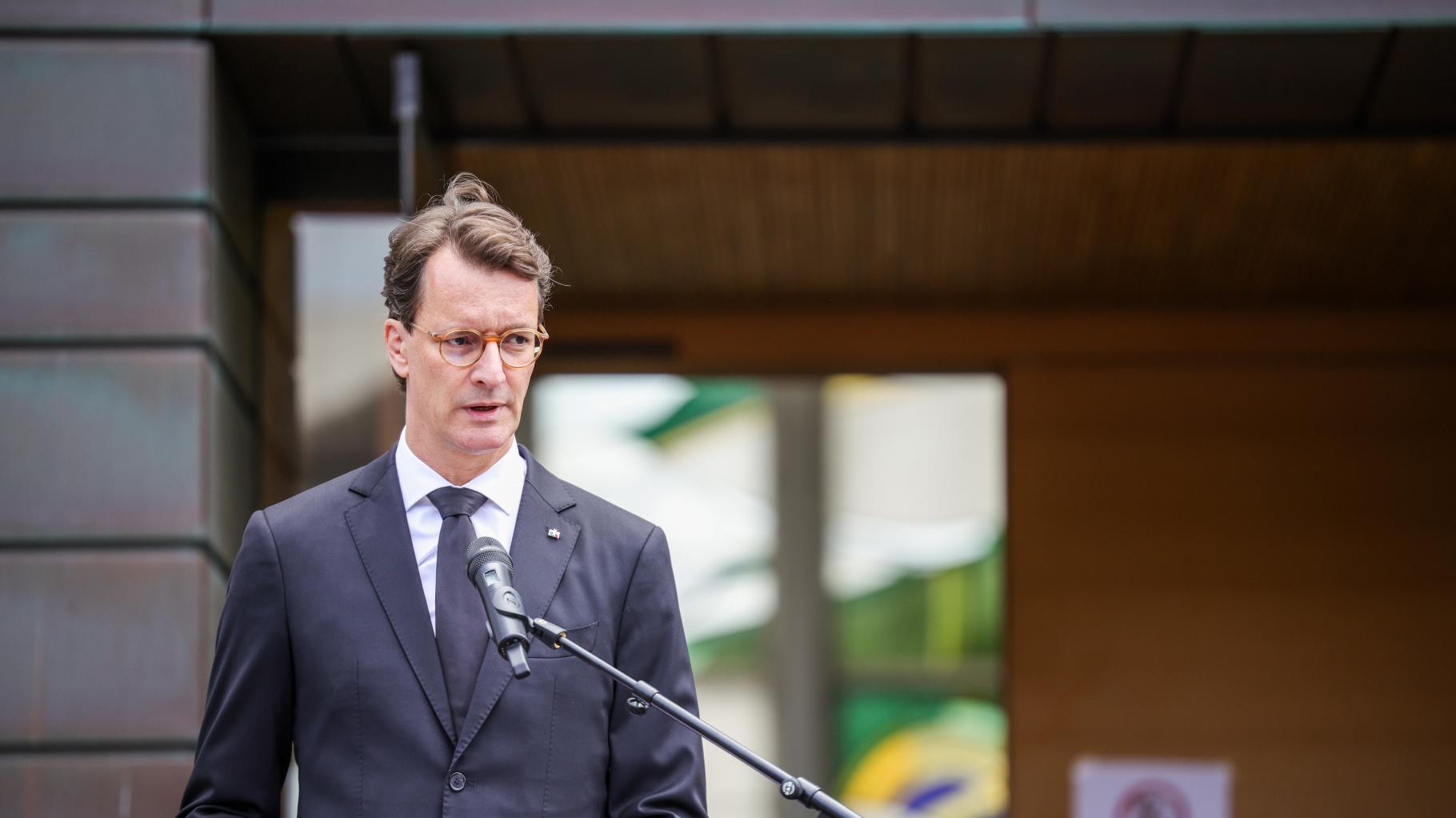 Wüst poziva k shranjevanju podatkov za boj proti terorizmu ob obletnici napada v Solingenu