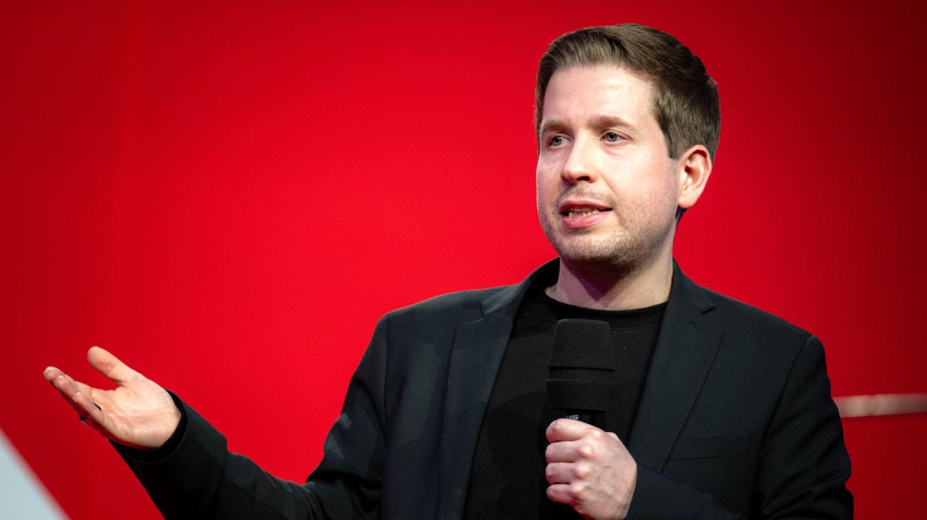 Allein in den Alpen: Kevin Kühnert beendet 1.000-Kilometer-Wanderung