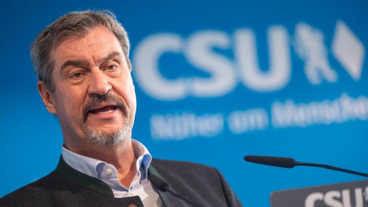 <p>Markus Söder, CSU-Vorsitzender und bayerischer Ministerpräsident, gibt auf einer Pressekonferenz die Namen seiner Kandidatinnen und Kandidaten für das Bundeskabinett bekannt.  (zu dpa: «Söder fordert «grundsätzliches Update» des Sozialstaats»)</p>
