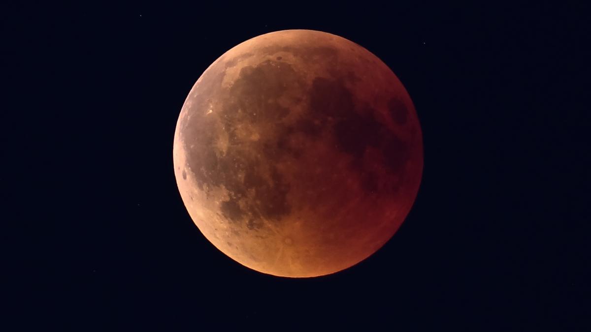 Total lunar eclipse over Schleswig-Holstein: When can it be seen?