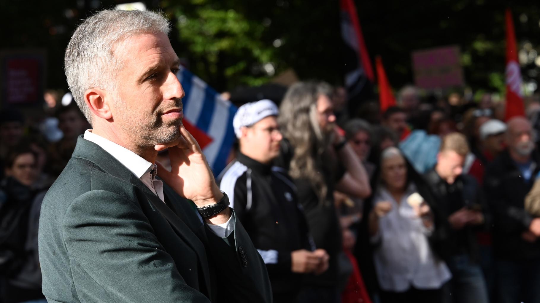 Boris Palmer gegen AfD-Politiker: Hitziges Streitgespräch von Protesten überschattet