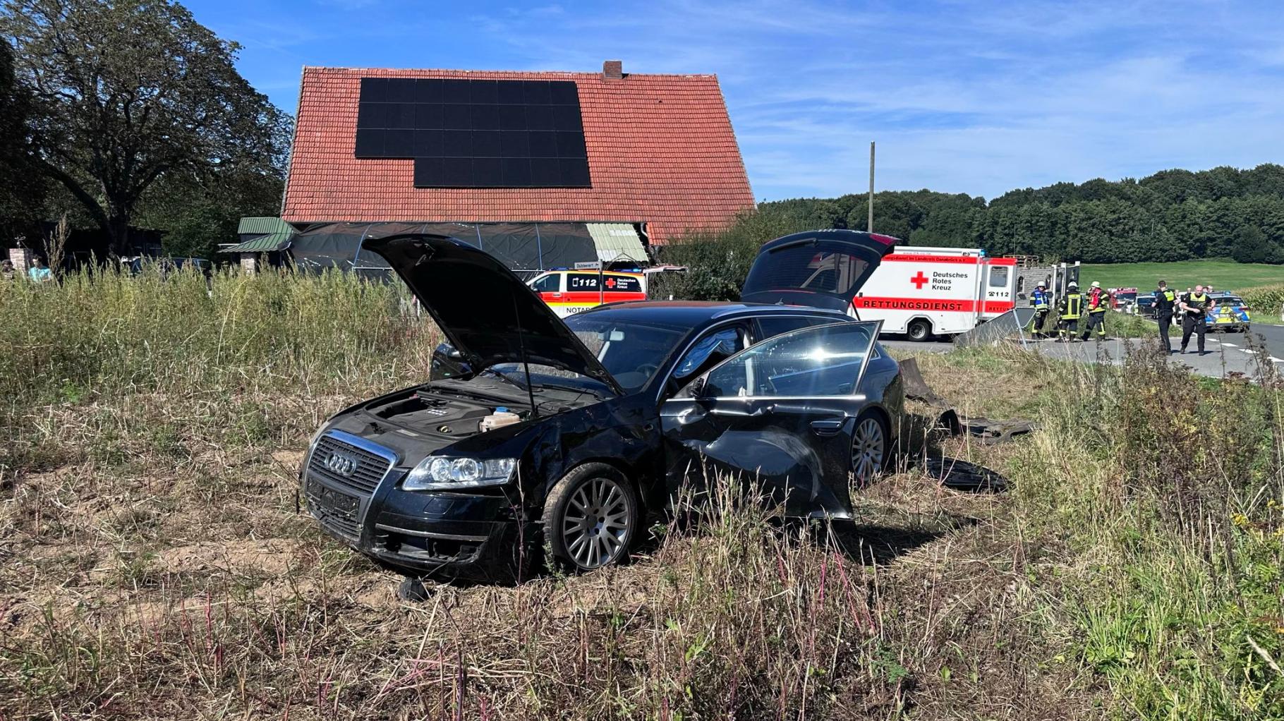Motorradunfall in Ostercappeln: Fahrer schwer verletzt – Kreuzung gesperrt