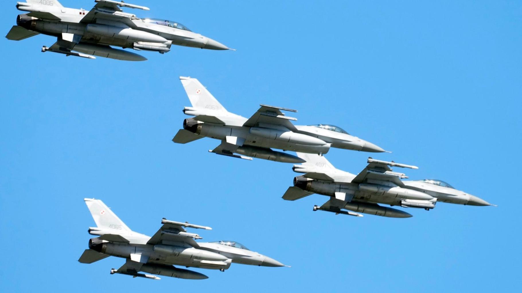 Polens Luftwaffe schießt Drohnen ab – Flughäfen dicht