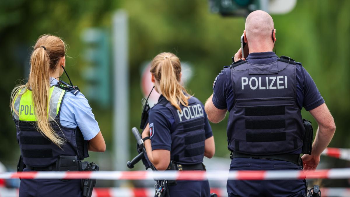Mann-am-Hals-verletzt-Angriff-mit-Glasscherbe-vor-Edeka-Markt-in-Osnabr-ck